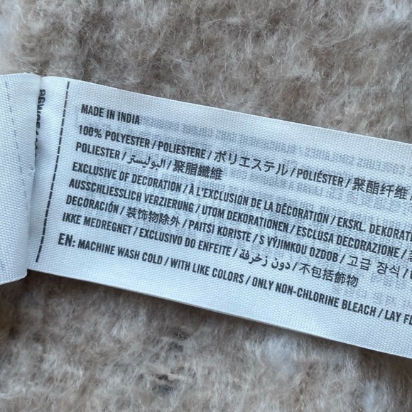 Abercrombie and Fitch Chunky Scarf - Picture 5 of 5